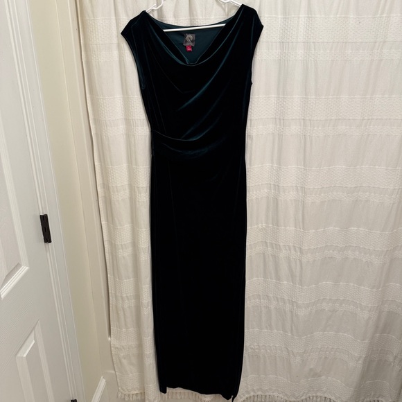 Vince Camuto Velvet Evening Gown Emerald Green Womens 6 Long Formal Dress - Picture 1 of 8